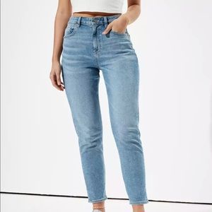 AE stretch mom jeans in washed blue